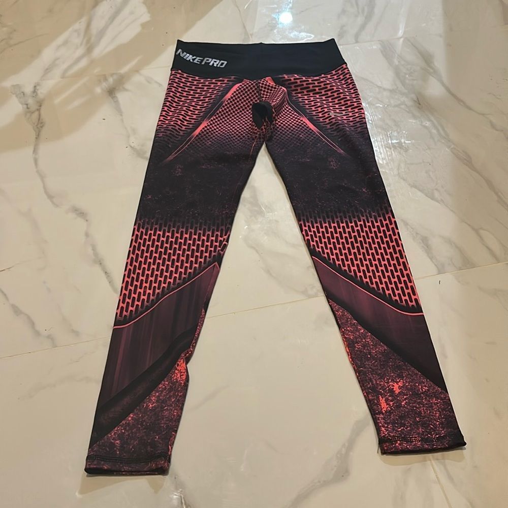 Nike pro size medium leggings